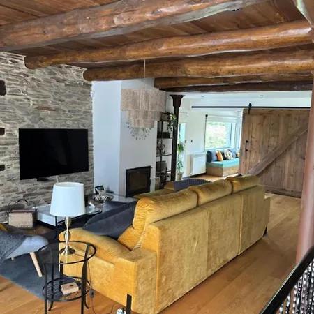 7 Seconds Country house